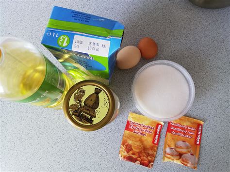 Ingrediencie na prípravu mandľového likéru