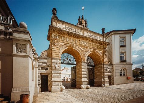 Historické fotografie pivovarov Plzeňský Prazdroj a Gambrinus