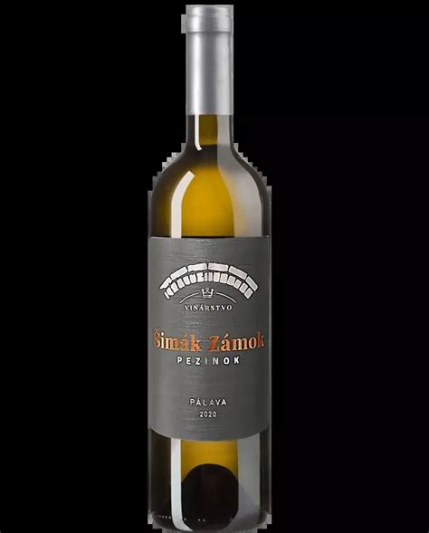 Fľaše vína s etiketou Šimák Zámok Pezinok