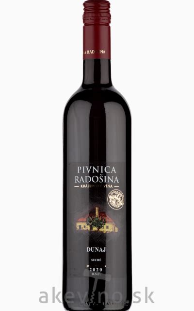 Fľaša červeného vína Dunaj z kolekcie Retro