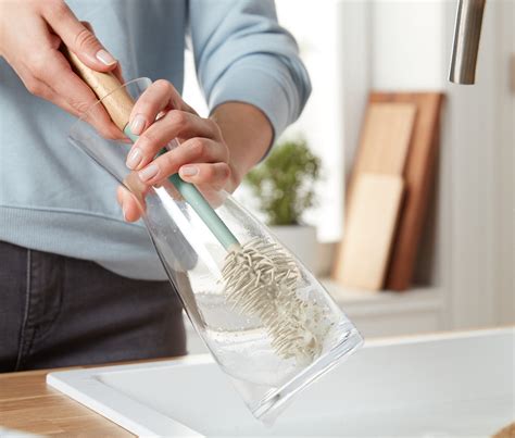 čistenie sklenených pohárov