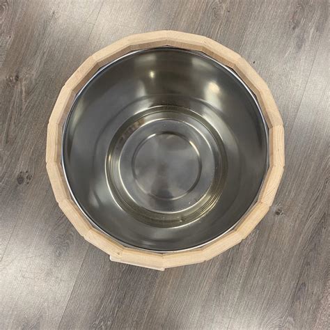 Drevený pohárik s nerezovou vložkou