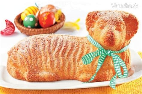 Veľkonočný baranček na stole