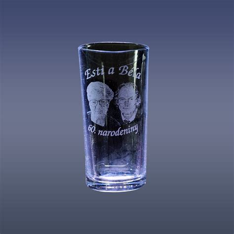 laserové gravírovanie na sklenený pohár