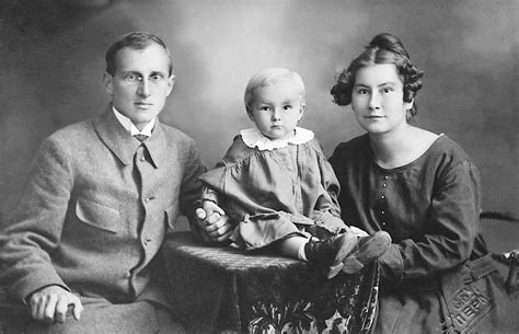 Fotografia zakladateľov Ing. Mária Poláka a Ing. Romana Janoušeka