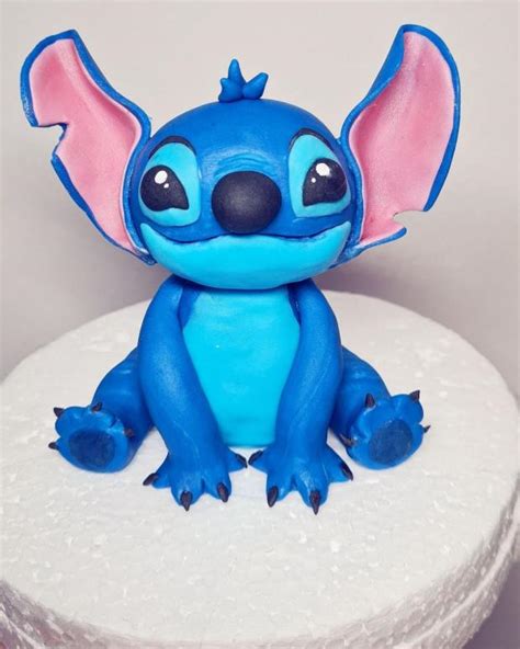 Detail marcipánovej ozdoby na torte