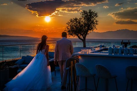 Romantická večera pri západe slnka