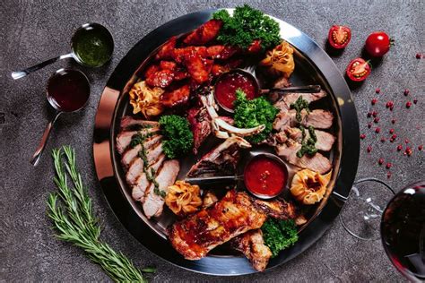 Grilované jedlá a pivo