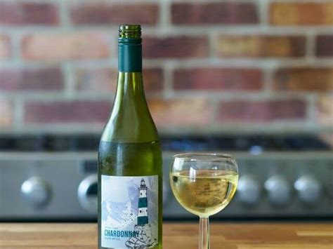 Fľaša Connemara s pohárom