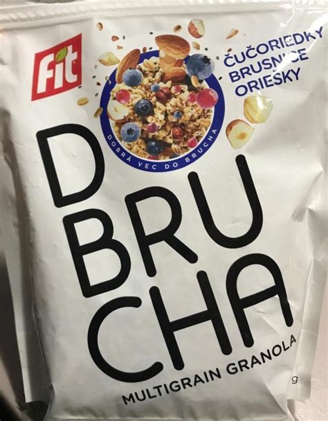 žena si aplikuje injekciu do brucha