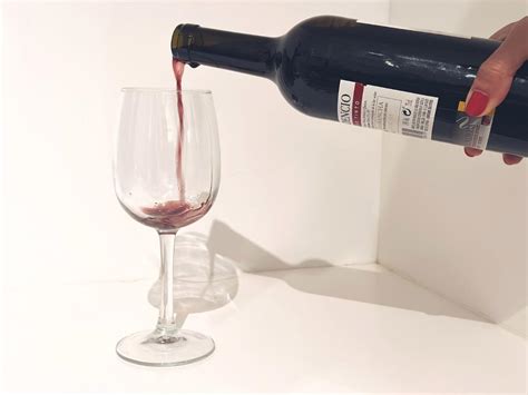 Atmosférická fotografia pohára vína