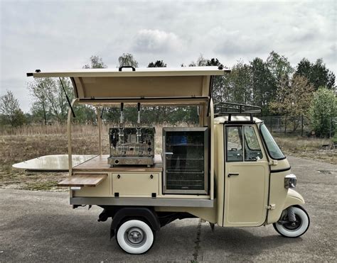 Piaggio Ape prerobené na bar