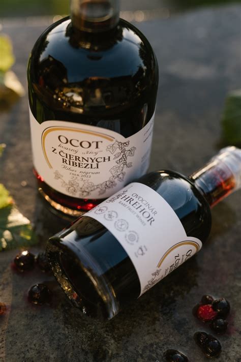 3 litrové balenie vína z čiernych ríbezlí