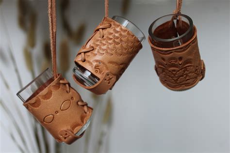 Štamprlíky s čokoládovým likérom a ozdobnou lyžičkou