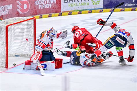 Hokejový zápas play-off