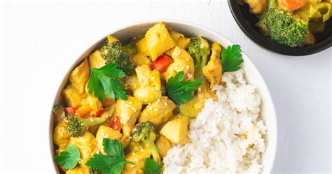 miska s ázijským kuracím kari