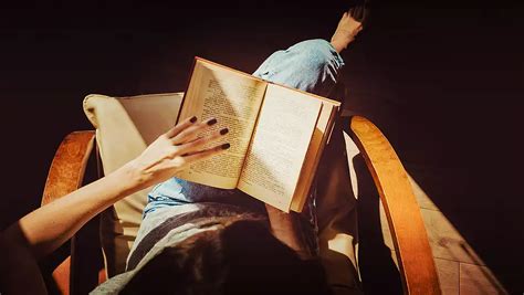 Ilustrácia zobrazujúca rôzne aktivity na voľný čas pre abstinujúcich