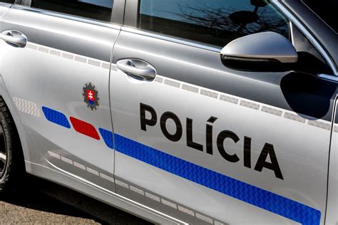 Ilustračné foto fľaše alkoholu