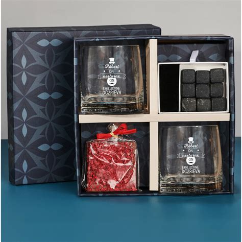 Darčeková kazeta s fľašou whisky a pohármi