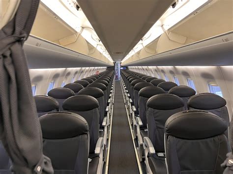 Interiér lietadla Embraer E190
