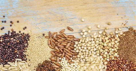 Infografika zobrazujúca obilniny obsahujúce lepok a ich bezlepkové alternatívy