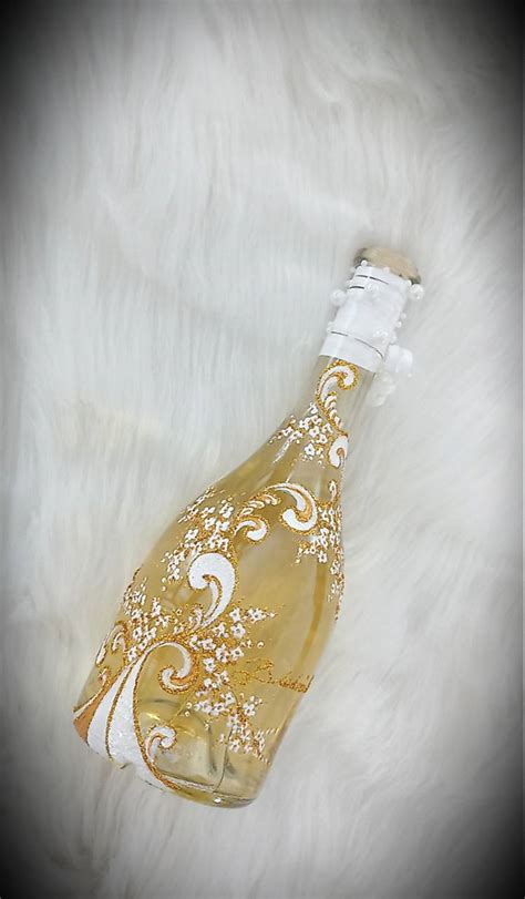 Fľaša s otvoreným vínom