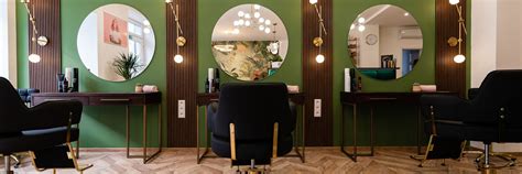 interiér moderného kaderníctva