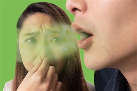 Infografika zobrazujúca rôzne príčiny zápachu z úst