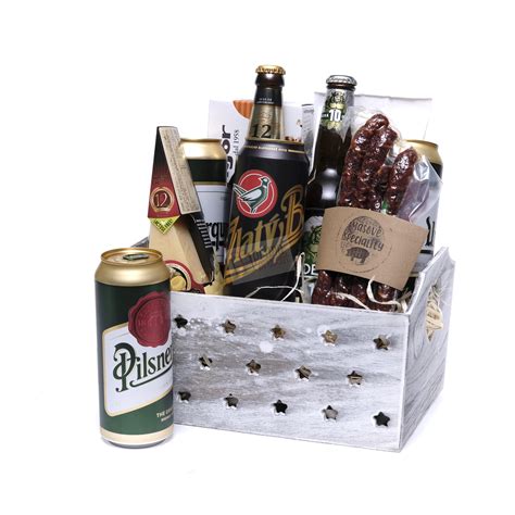 Kôš s pivom a snackmi