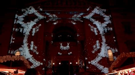 Svetelná projekcia na Bazilike svätého Štefana