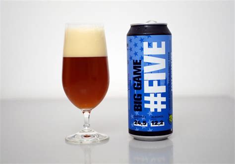 Koláž rôznych druhov piva - ležiaky, IPA, Stout