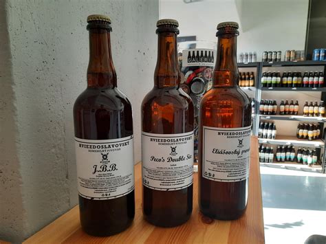 Fľaše s pivom z Bratislavského meštianskeho pivovaru