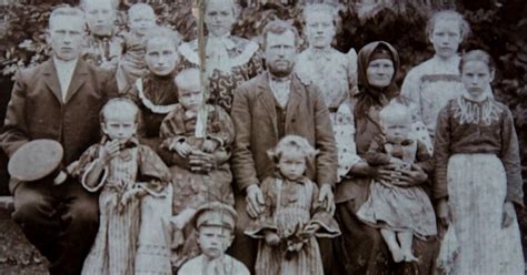 Historická fotografia rodiny Popper alebo zámku v Bytči