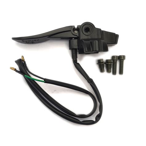 Detail ručnej brzdy na kolobežke