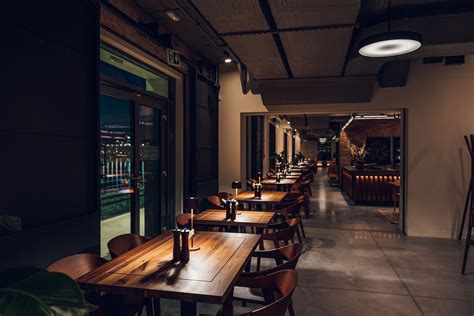 Interiér reštaurácie a pivovaru DOCK7