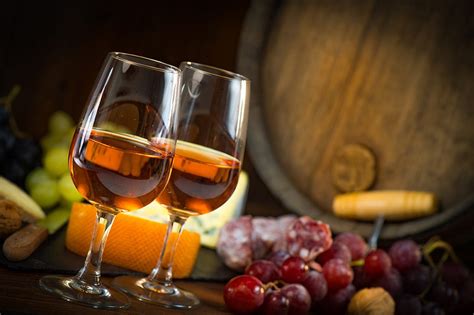 Symbol kalicha s vínom