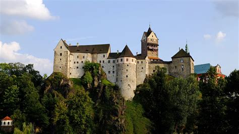 Hrad Loket - pohľad z rieky Ohře