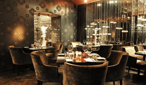 Interiér Slnečného pavilónu s atmosférou pre degustáciu