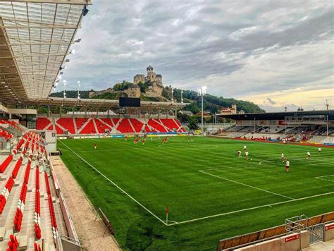 Futbalový štadión na Slovensku