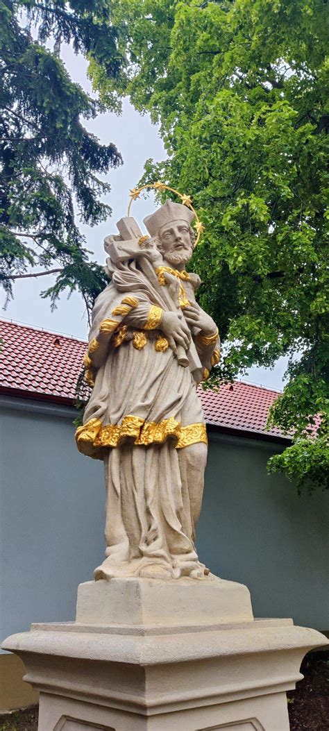 Socha svätého Jána Nepomuckého v Kopčanoch