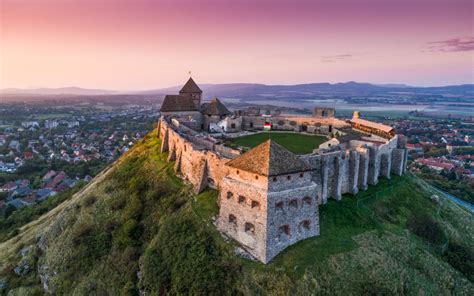 Ilustrácia obliehania hradu Eger