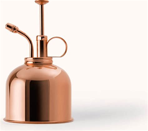 Detail medenej kupoly destilačného prístroja