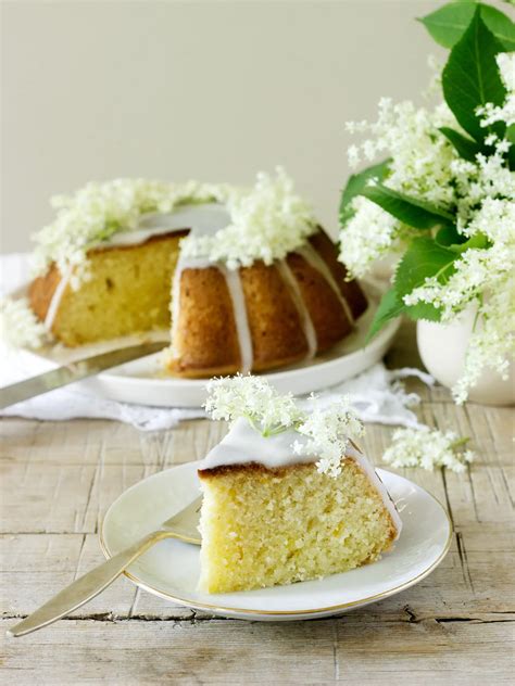 Fľaše s bazovým sirupom