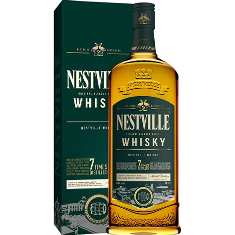 Fľaša Nestville Whisky s detailom na dno zdobené bocianím hniezdom