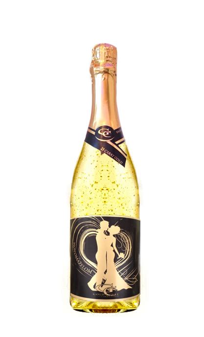 Fľaša Gold Sparkling Cuvee s lupeňmi zlata