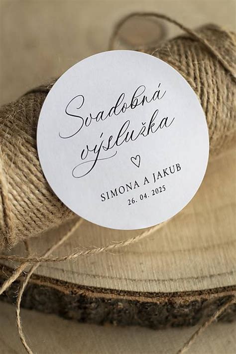 Svadobná výslužka s označenou krabicou