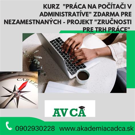 Ilustračná fotografia zamestnanca pracujúceho v administratíve