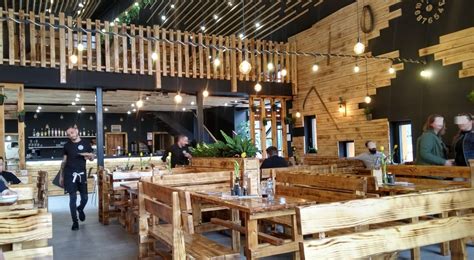 Interiér tradičnej slovenskej reštaurácie