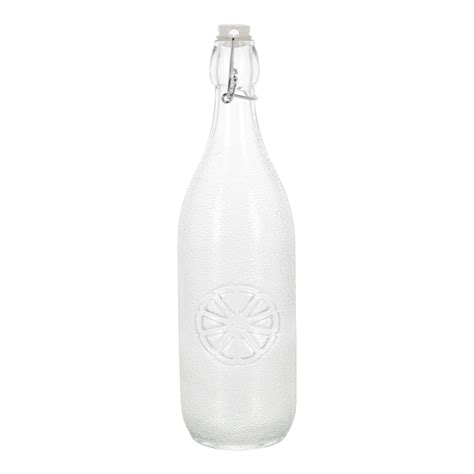 Fľaša s isopropyl alkoholom a symbolom horľaviny