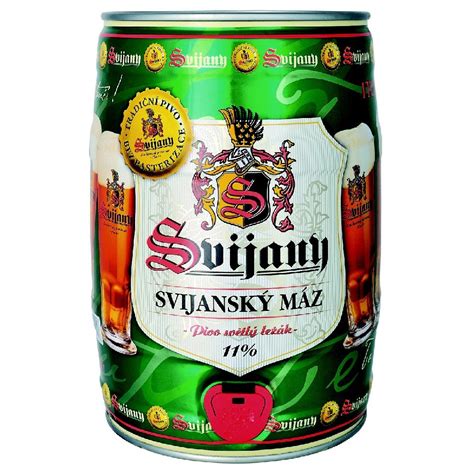 Rozmanitosť fliaš a sudov s pivom Svijany